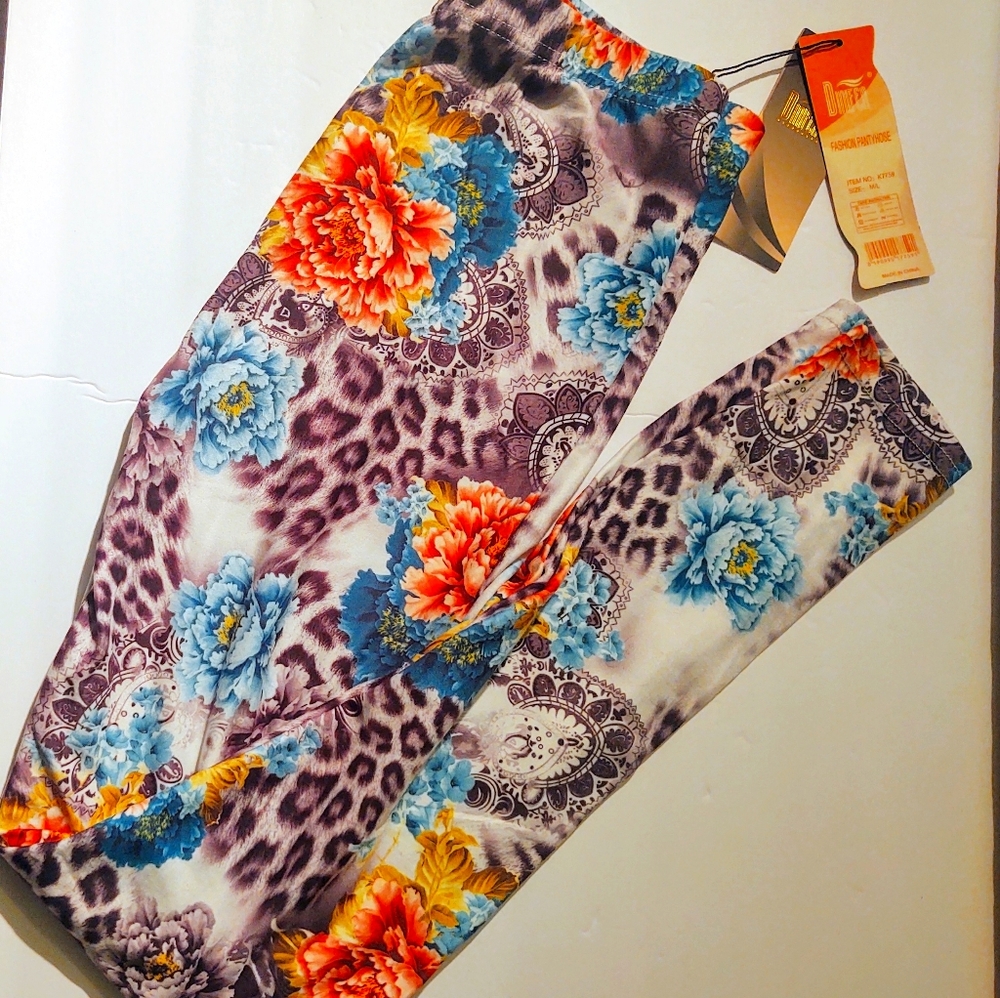 Mixed Animal/Floral Print Legging Size M/L